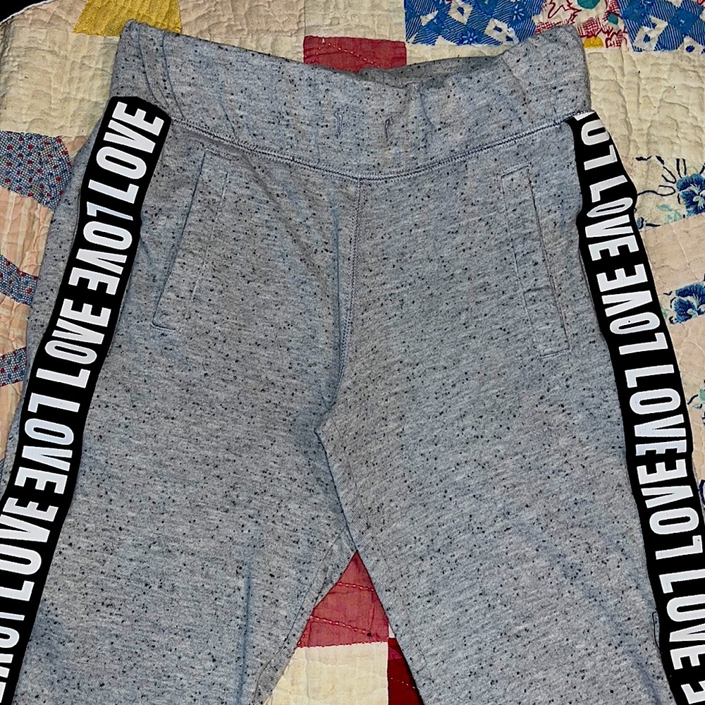 Bright gray, No Boundaries joggers. Juniors size xs/xch(1). 60% cotton.